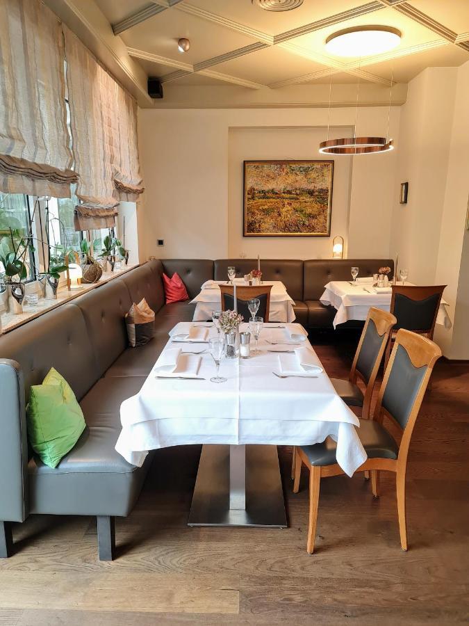 Hotel Restaurant Felix Bensheim Buitenkant foto