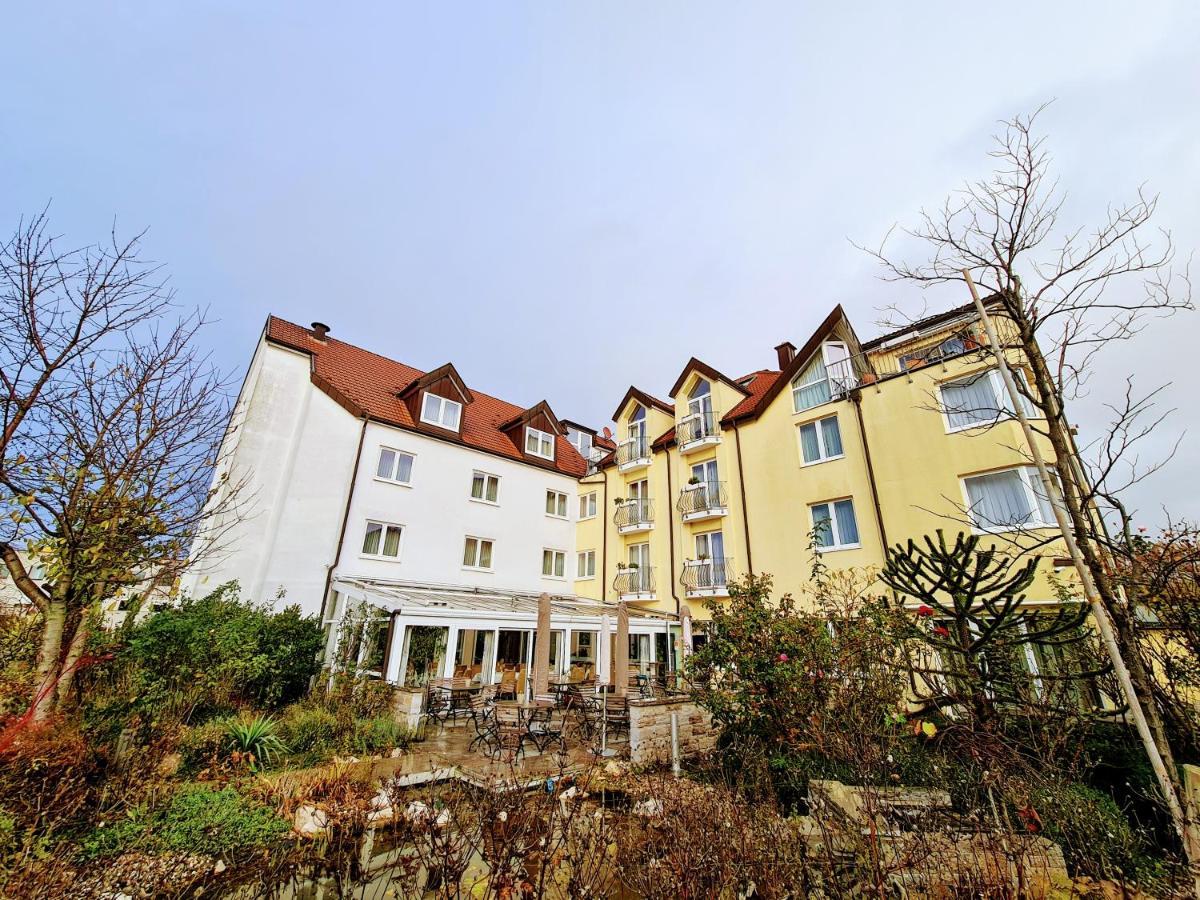 Hotel Restaurant Felix Bensheim Buitenkant foto